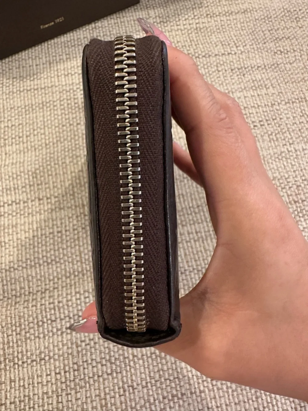 Gucci Guccissima Signature Leather Zip Around Long Wallet In Black - Picture 5 of 11